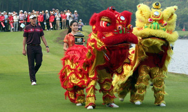 China_golf_Article1