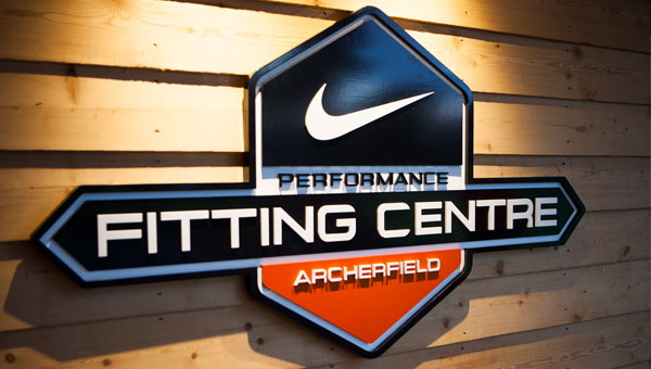nike-fitting-center-sign_article