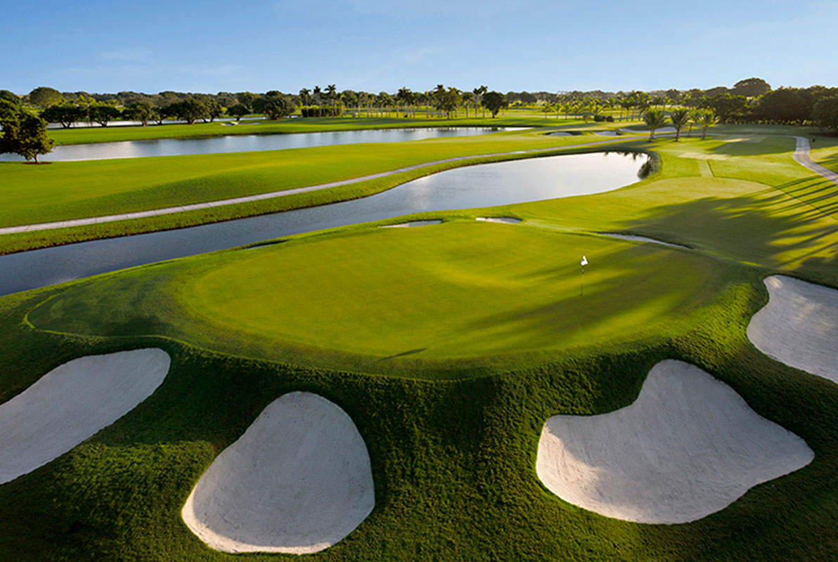 RÃ©sultat de recherche d'images pour "doral golf club aerial photos"